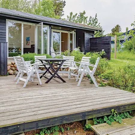 Stunning In With Kitchen Holiday home